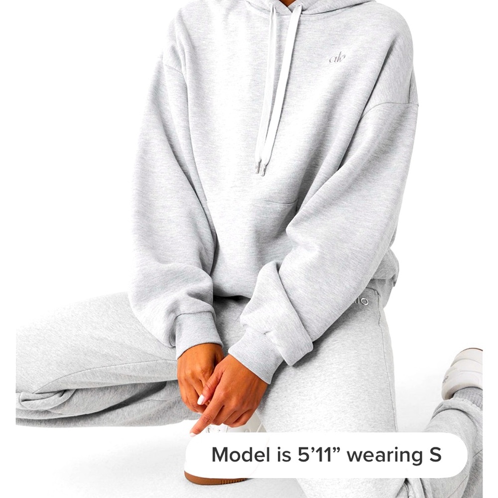 ALO Accolade Hoodie XXS in heather grey.